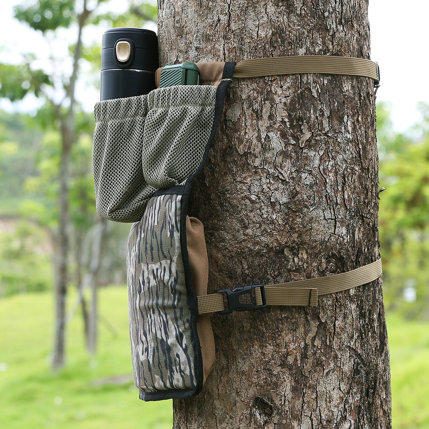 UIIHUNT Saddle Hunting Knee Cushion, Dual Knee Pads with 3 Utility Pockets, Tree Saddle Knee Cushion Pad with Adjustable Strap, Camo Hunting Knee Pads, Saddle Hunting Accessories Gear